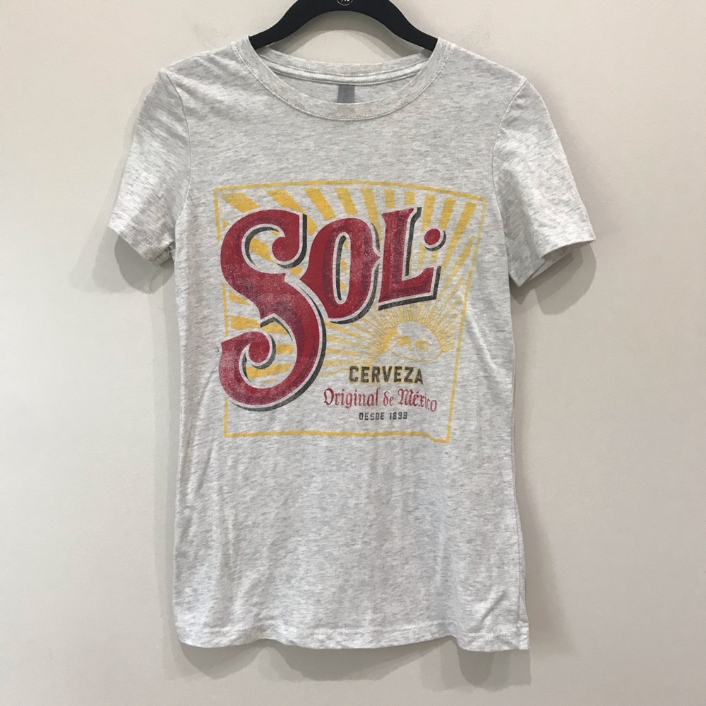Sol Cerveza Mexico graphic tee. Size M